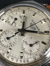 Load image into Gallery viewer, Heuer Camaro 7720T Valjoux 72 With Box and Booklet