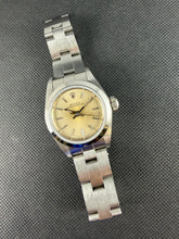 Load image into Gallery viewer, Rolex Oyster Perpetual 24mm reference 67180 with original box from 1994
