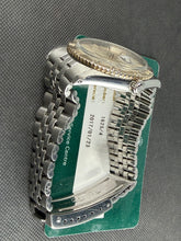 Load image into Gallery viewer, Rolex Datejust Thunderbird reference 1625 in WG/SS from 1970
