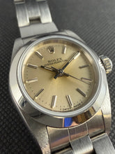 Load image into Gallery viewer, Rolex Oyster Perpetual 24mm reference 67180 with original box from 1994

