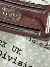 Load image into Gallery viewer, Rolex Submariner 1680 with Service Dial and Papers

