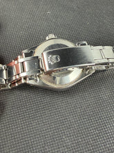 Load image into Gallery viewer, Rolex Date ladies reference 6516 from 1970 with blue dial
