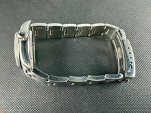 Load image into Gallery viewer, Rolex Oyster Perpetual 24mm reference 67180 with original box from 1994
