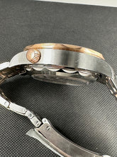 Load image into Gallery viewer, Omega Seamaster 300m Sedna 44m Chronograph
